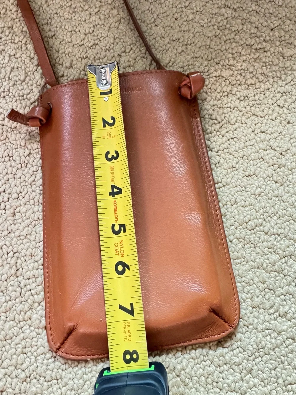 Lucky brand Leather Crossbody Phone Pouch in Brown